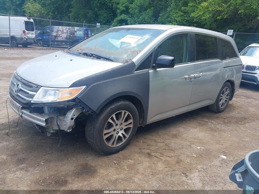 5FNRL5H40BB044636 2011 HONDA ODYSSEY photo no. 2
