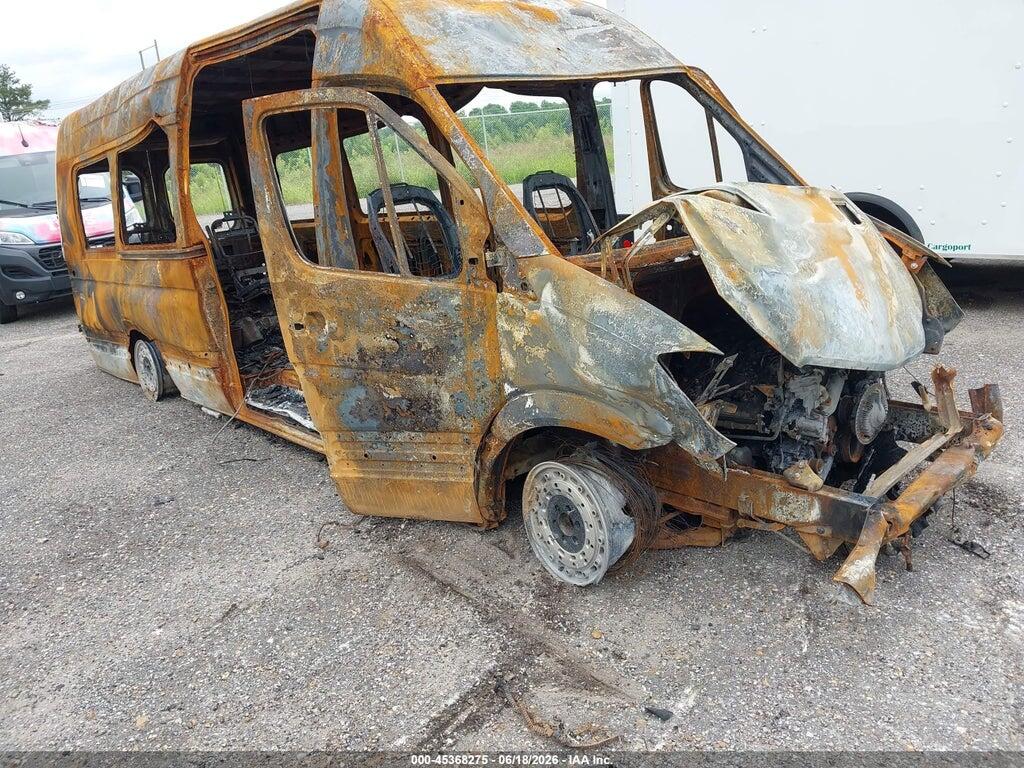 WD3PE8CC2F5959281 2015 MERCEDES-BENZ SPRINTER 2500 photo no. 1