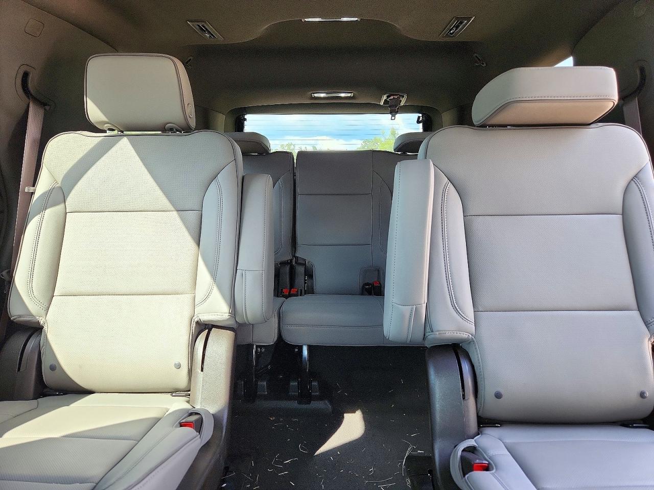 2024 GMC YUKON SLT — Фото 10 из 13