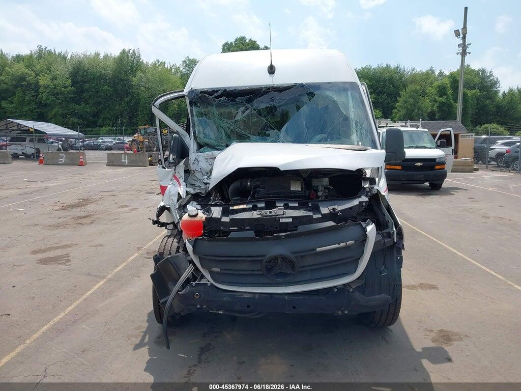 W2W4ECHY3KP199593 2019 FREIGHTLINER SPRINTER 2500 photo no. 11