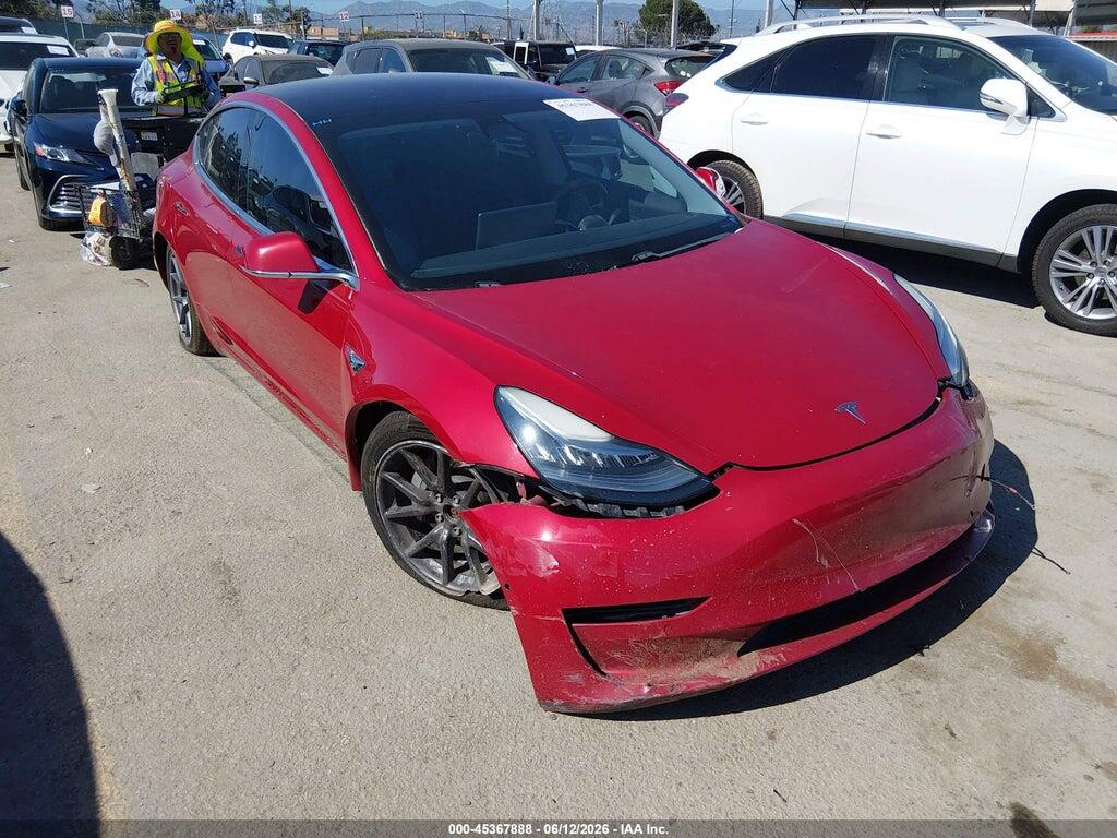 5YJ3E1EB3JF069637 2018 TESLA MODEL 3 photo no. 1
