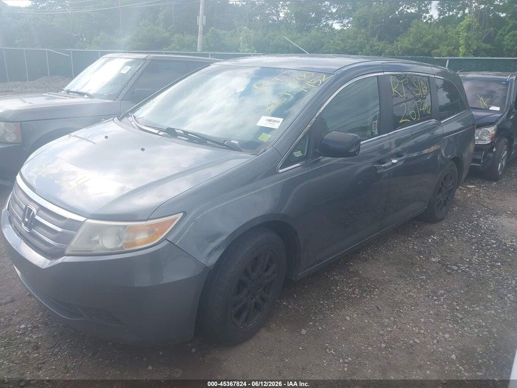 5FNRL5H40BB074056 2011 HONDA ODYSSEY photo no. 2