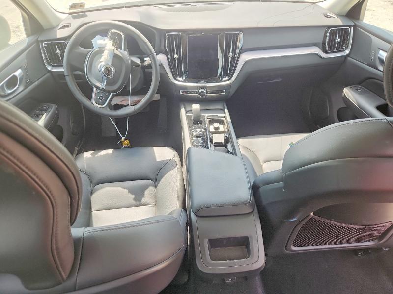 2024 VOLVO S60 CORE — Фото 8 из 12