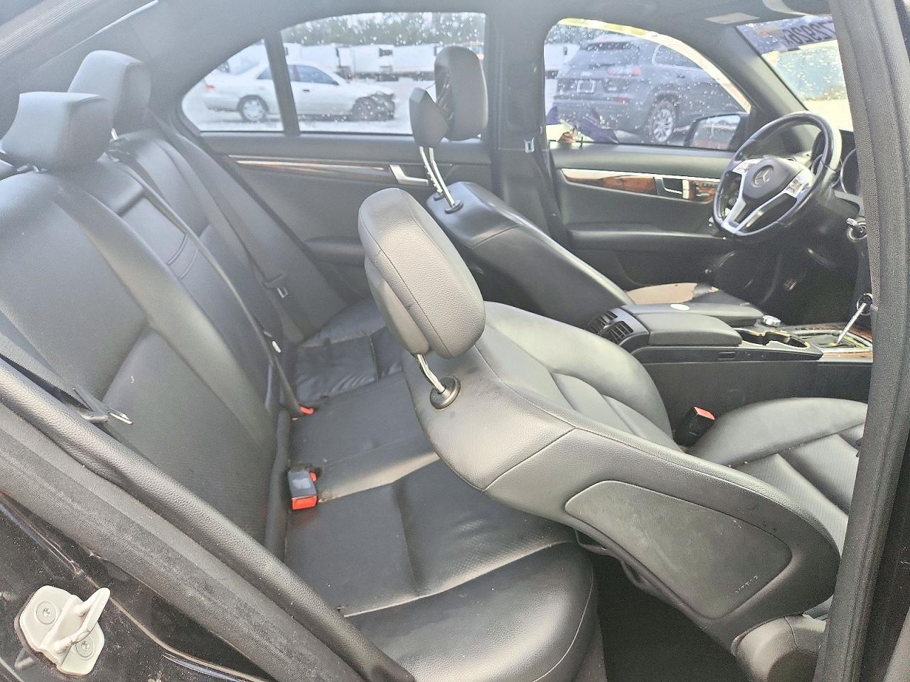 2012 MERCEDES-BENZ C 250 — Фото 10 из 12
