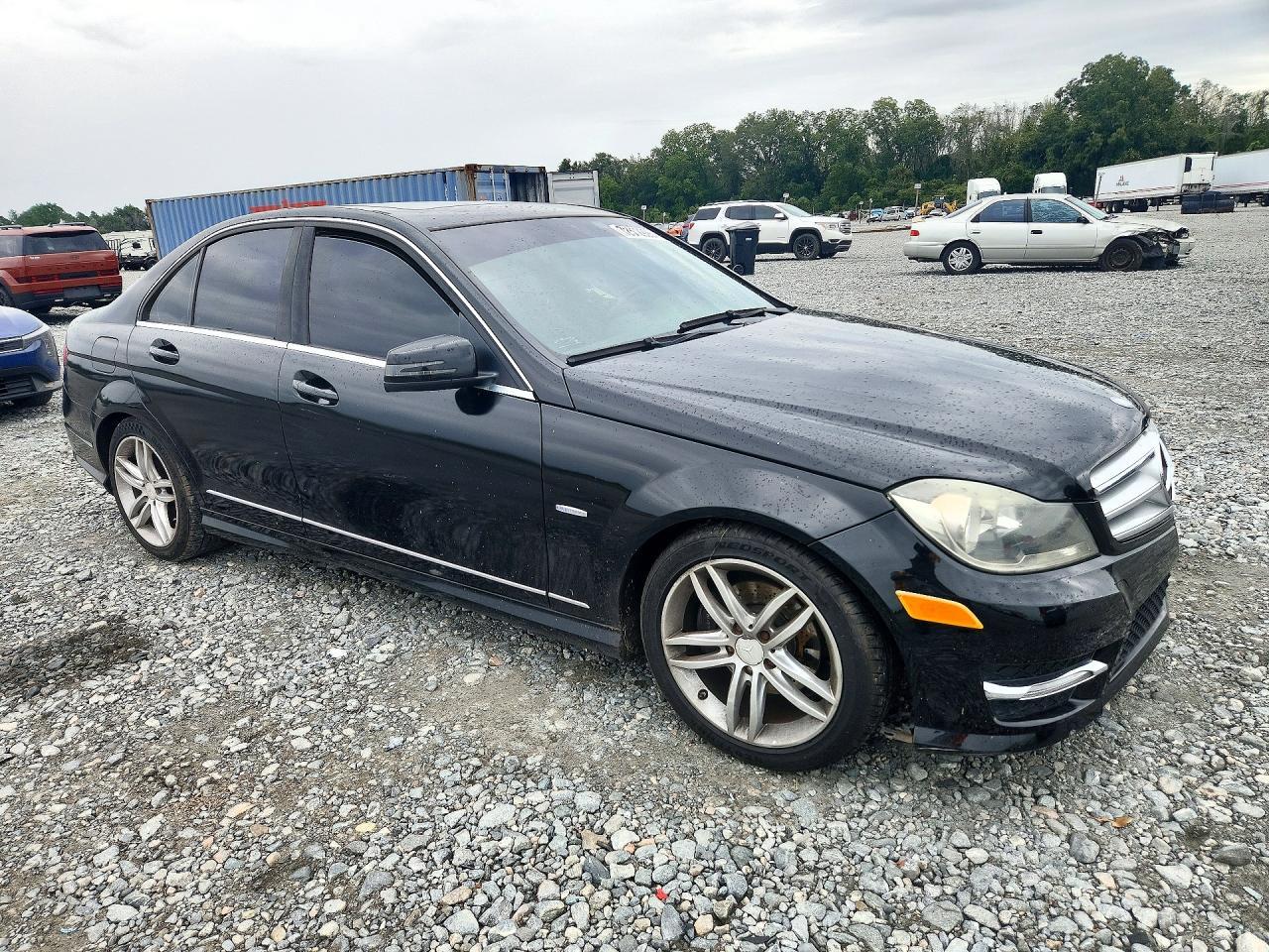 2012 MERCEDES-BENZ C 250 — Фото 4 из 12