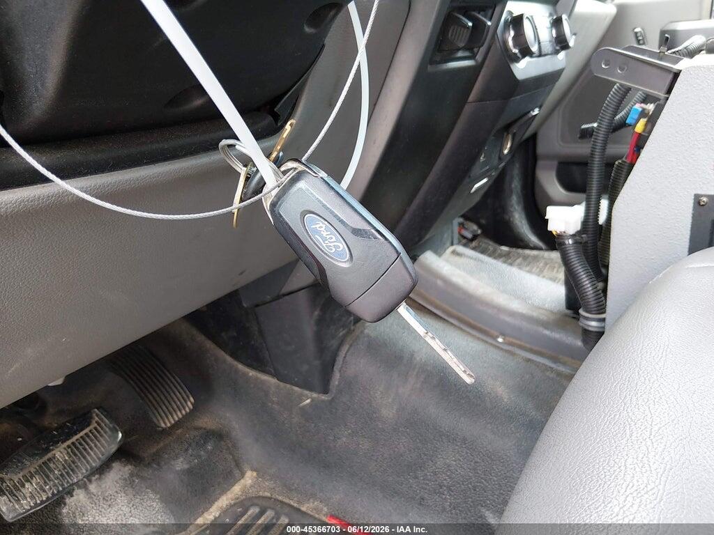 1FDRF3GT2JEB84980 2018 FORD F-350 CHASSIS photo no. 10