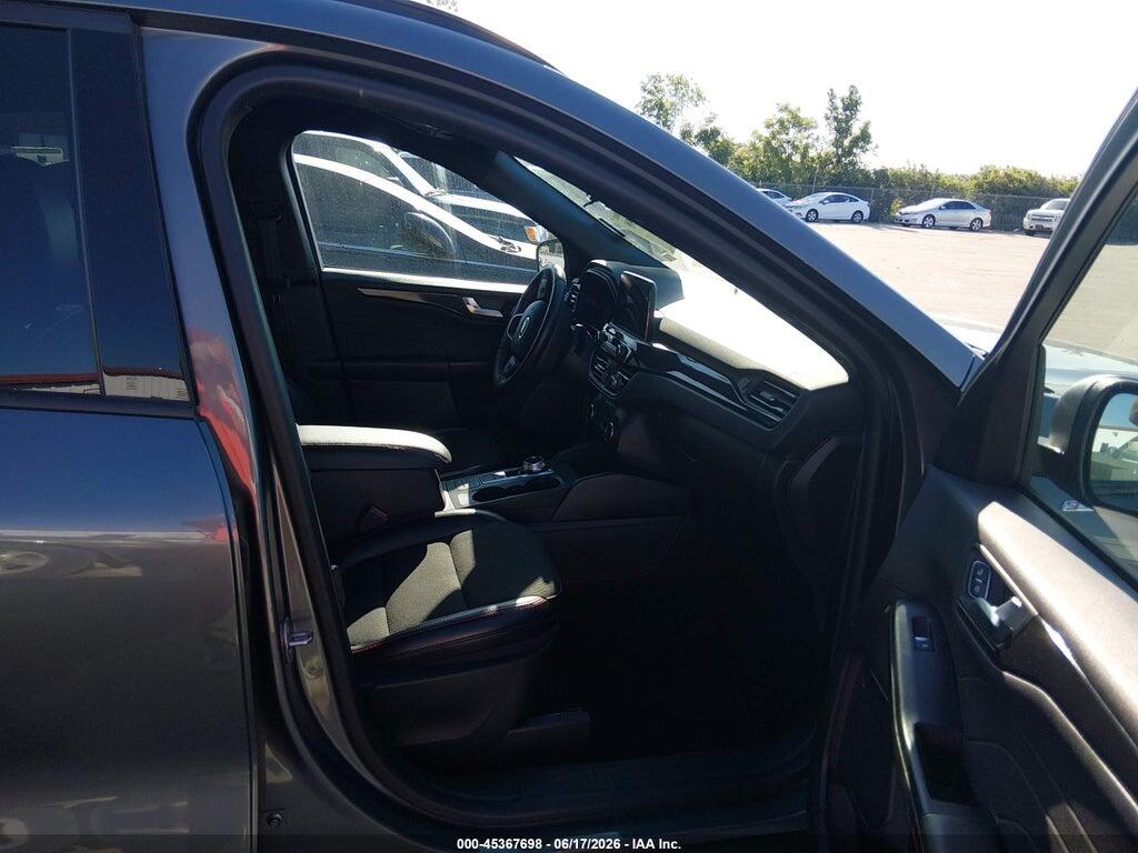1FMCU9MNXRUA24920 2024 FORD ESCAPE photo no. 5