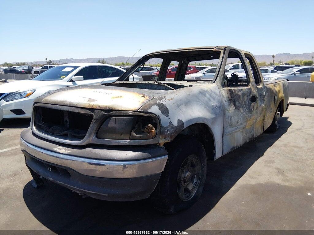 1FTRX17L81NB93673 2001 FORD F-150 photo no. 2