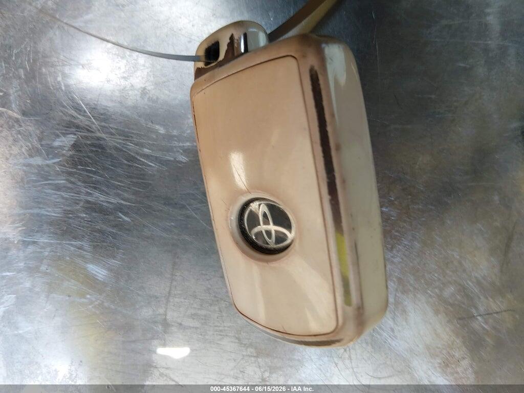 4T4BF1FK5ER425382 2014 TOYOTA CAMRY photo no. 11