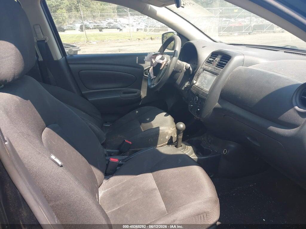 3N1CN7AP7KL828557 2019 NISSAN VERSA photo no. 5