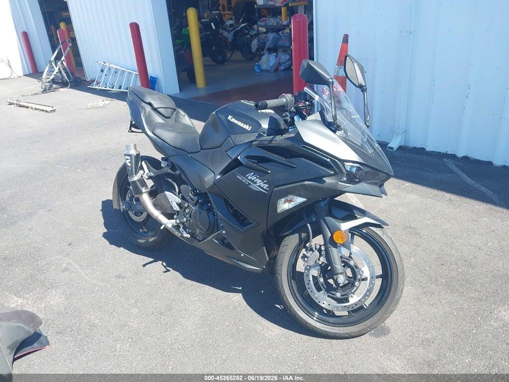 ML5EXGH14TDA80839 2026 KAWASAKI EX500 photo no. 1