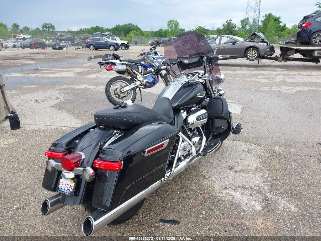 1HD1FBC18HB673653 2017 HARLEY-DAVIDSON FLHR photo no. 4