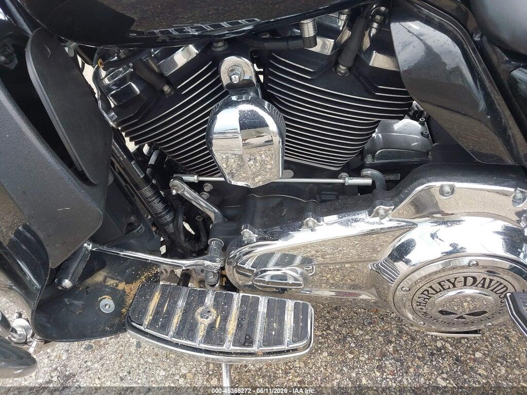 1HD1FBC18HB673653 2017 HARLEY-DAVIDSON FLHR photo no. 9