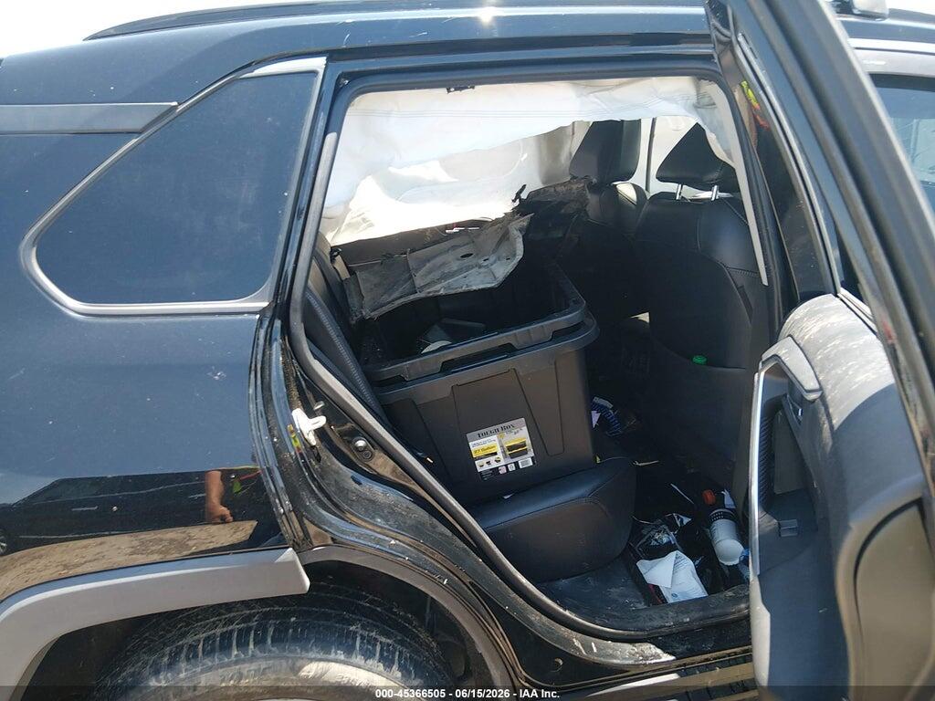 2T3A1RFV2KW046338 2019 TOYOTA RAV4 photo no. 8