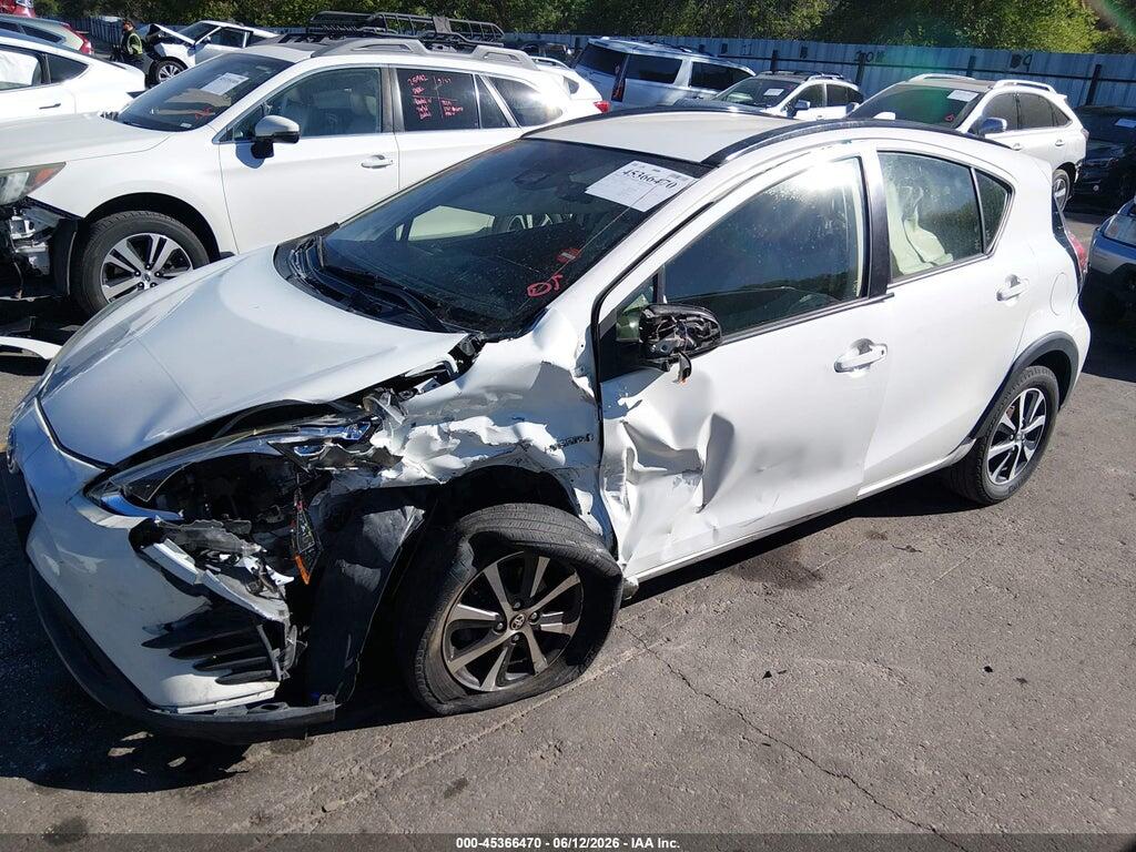 JTDKDTB3XJ1620002 2018 TOYOTA PRIUS C photo no. 2