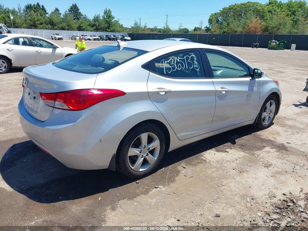5NPDH4AE8DH278732 2013 HYUNDAI ELANTRA photo no. 4