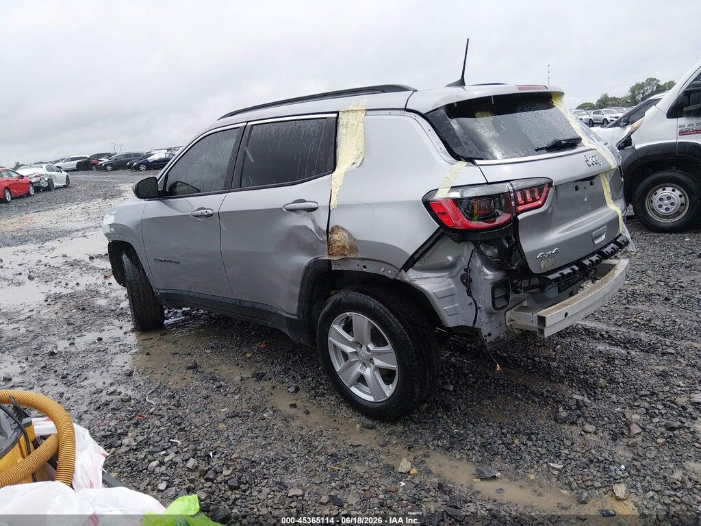 3C4NJDBB0NT133327 2022 JEEP COMPASS photo no. 3