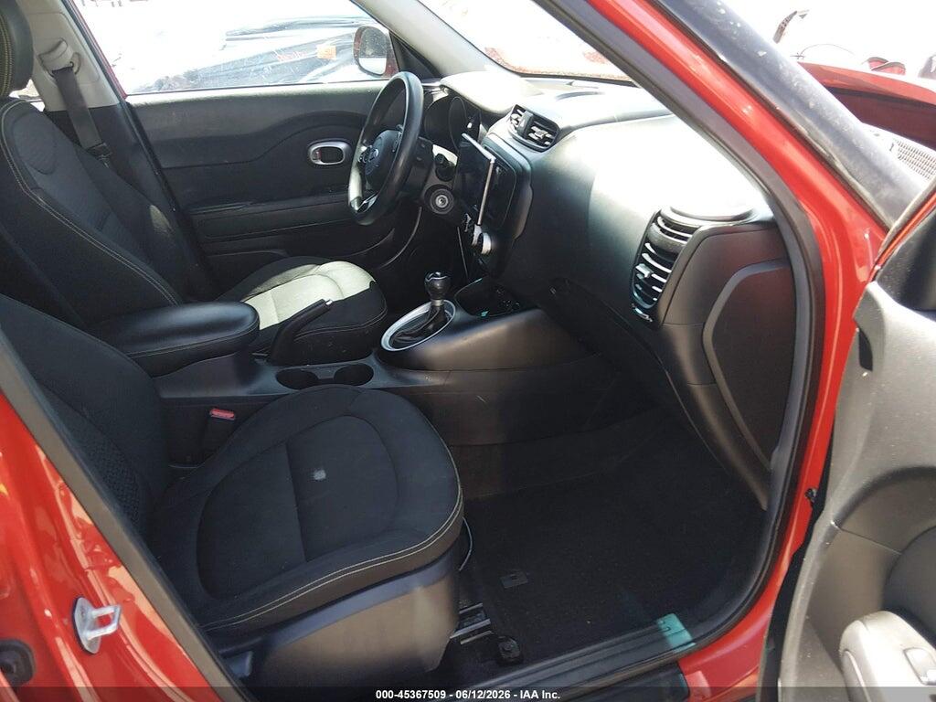 KNDJP3A57F7750779 2015 KIA SOUL photo no. 5