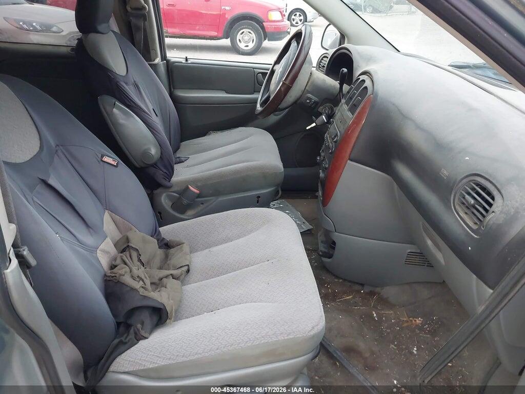 1A4GP45R06B692079 2006 CHRYSLER TOWN & COUNTRY photo no. 5