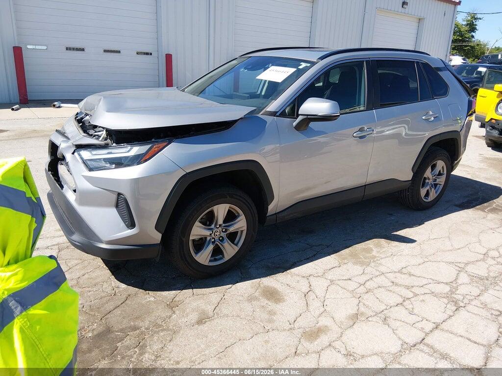 2T3W1RFV2NC185817 2022 TOYOTA RAV4 photo no. 2