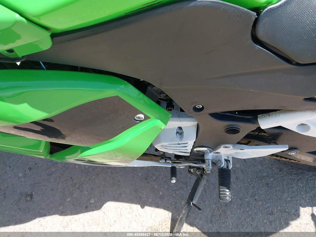 JKAEXMJ13ADA59440 2010 KAWASAKI EX250 photo no. 9