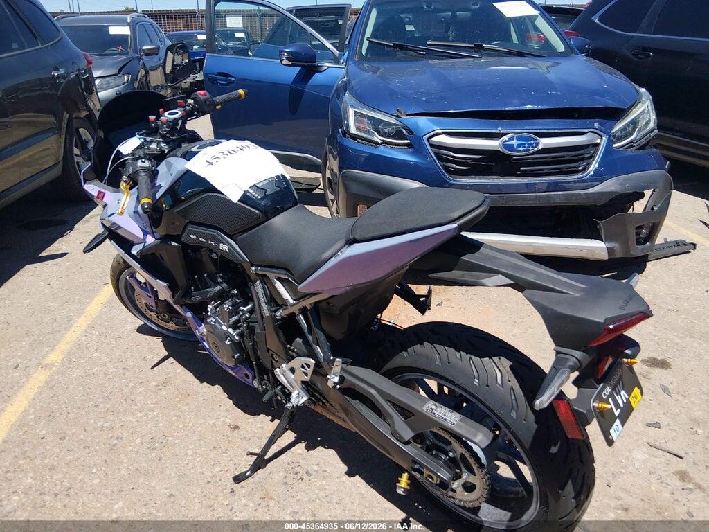 JS1EM13B7R7103542 2024 SUZUKI GSX800 photo no. 3