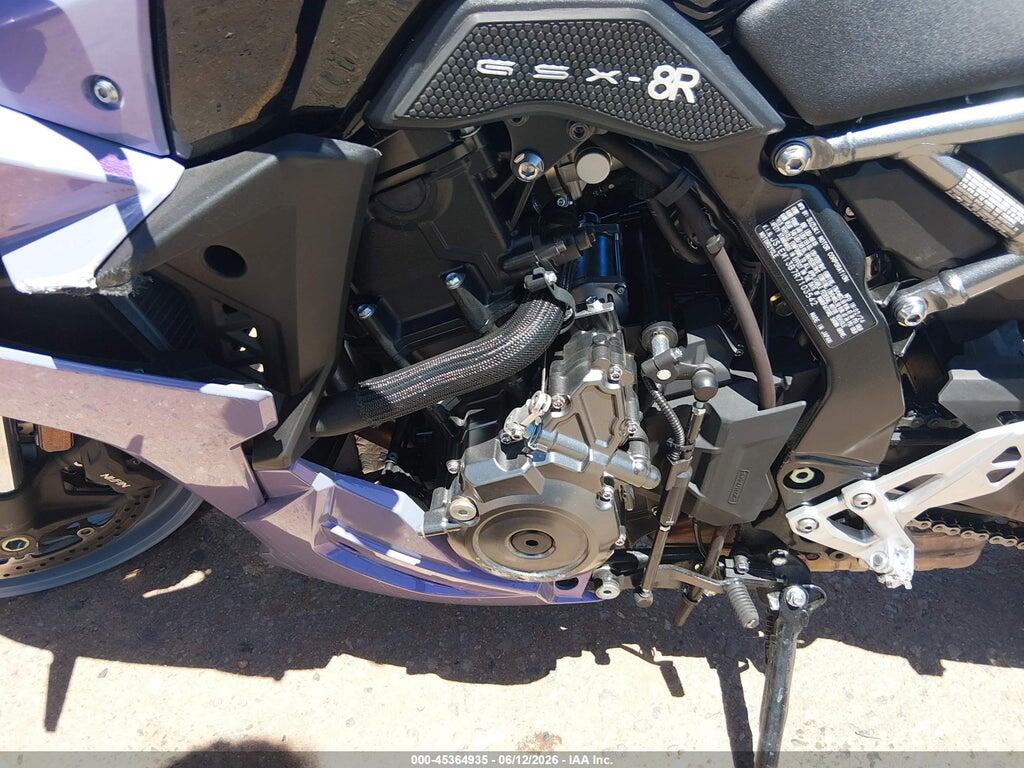 JS1EM13B7R7103542 2024 SUZUKI GSX800 photo no. 9