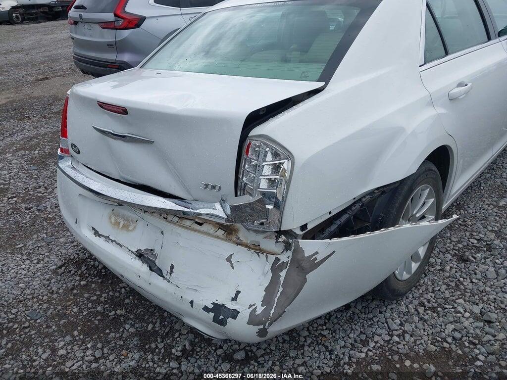 2C3CCAAG2DH535150 2013 CHRYSLER 300 photo no. 6