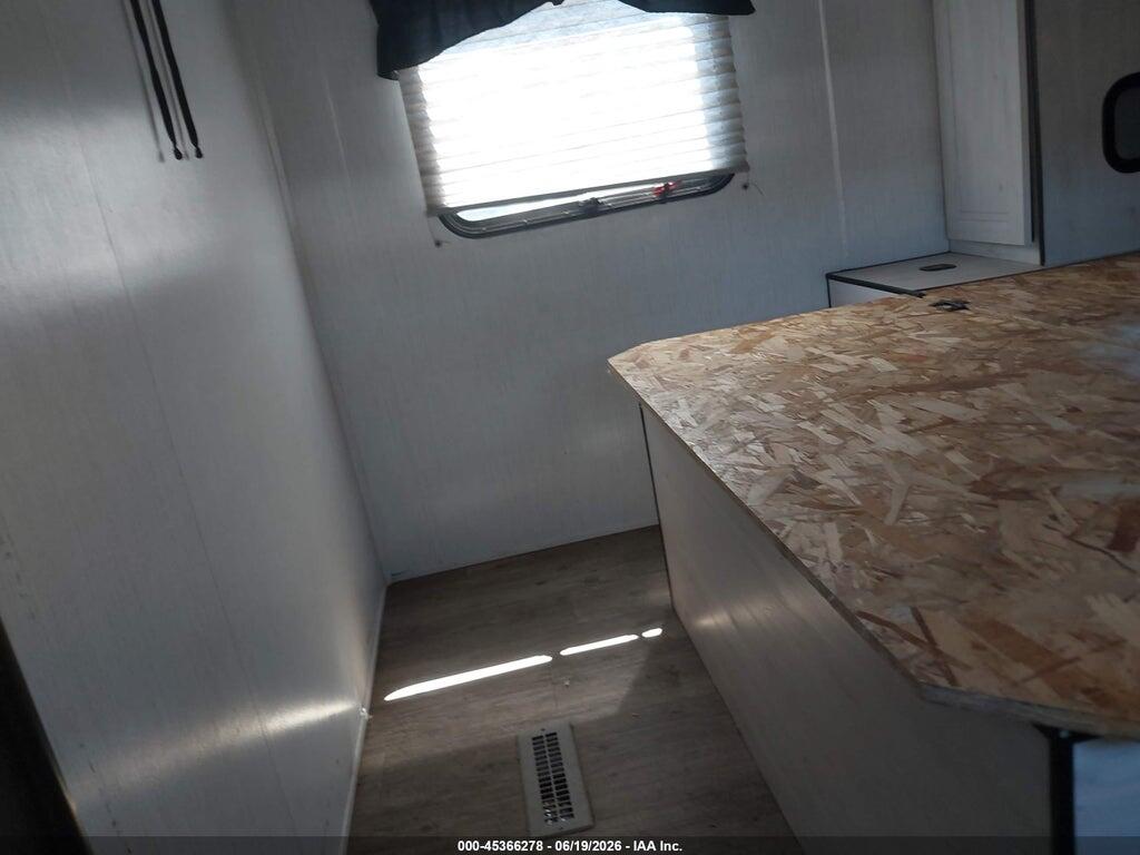 5SFEB3523ME469942 2021 HEARTLAND RV TRAIL RUNNER 30RBK TRAVEL TRAILER photo no. 8