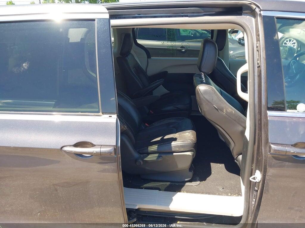2C4RC1L72PR558770 2023 CHRYSLER PACIFICA HYBRID photo no. 8