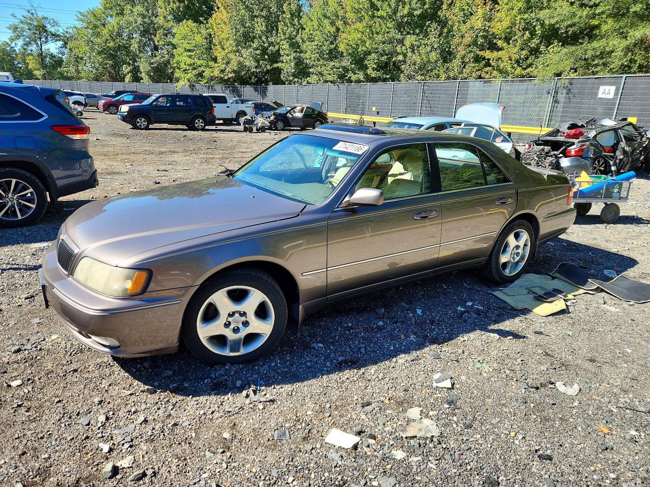 2001 INFINITI Q45 BASE