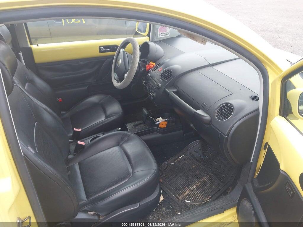 3VWPG3AG6AM017629 2010 VOLKSWAGEN NEW BEETLE photo no. 5
