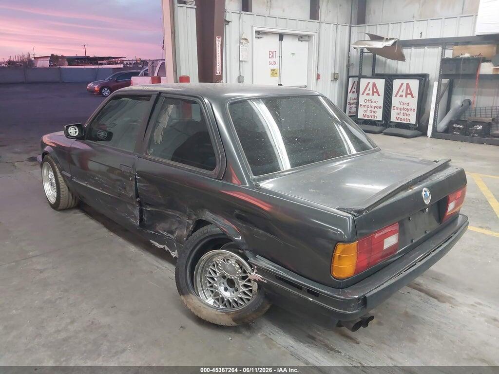 WBAAF9319MEE66918 1991 BMW 318 photo no. 3