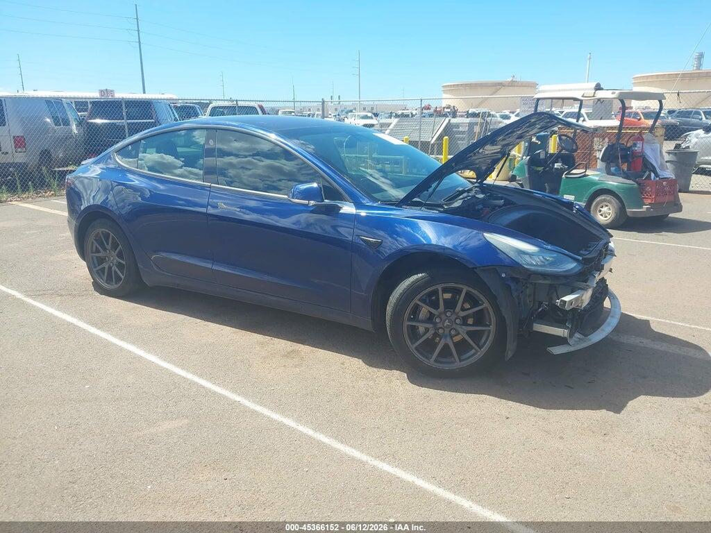 5YJ3E1EA5JF077892 2018 TESLA MODEL 3 photo no. 1