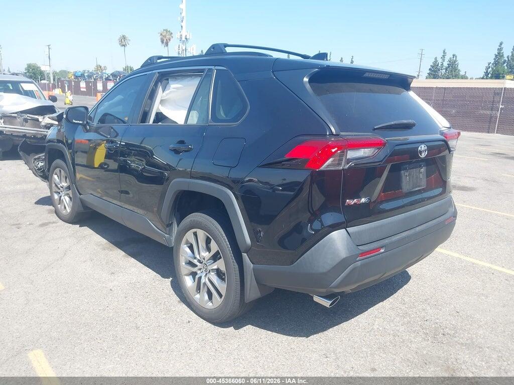 2T3C1RFV5MC137567 2021 TOYOTA RAV4 photo no. 3