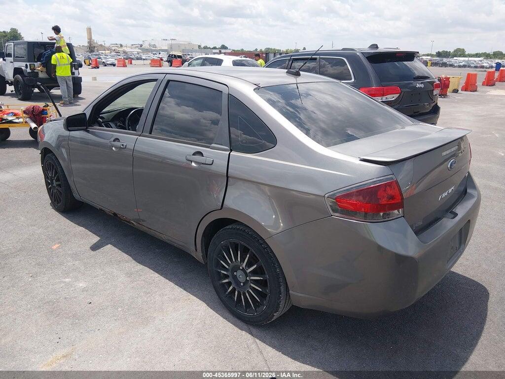 1FAHP3GNXAW199550 2010 FORD FOCUS photo no. 3