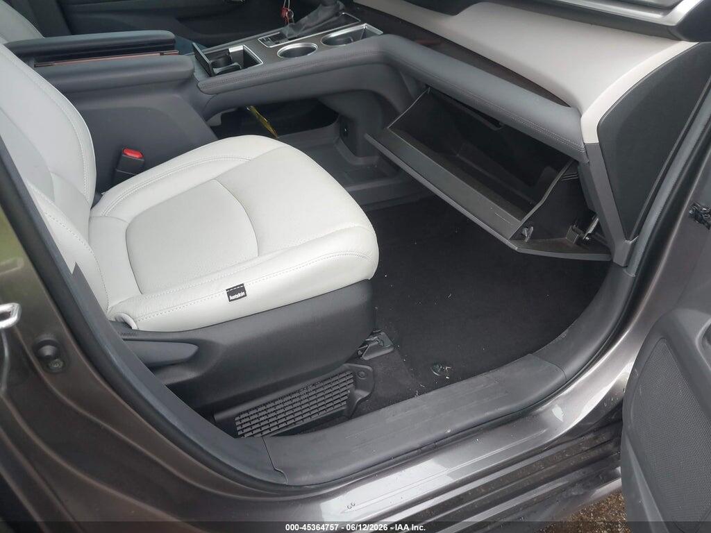 5TDKRKEC2PS179940 2023 TOYOTA SIENNA photo no. 5