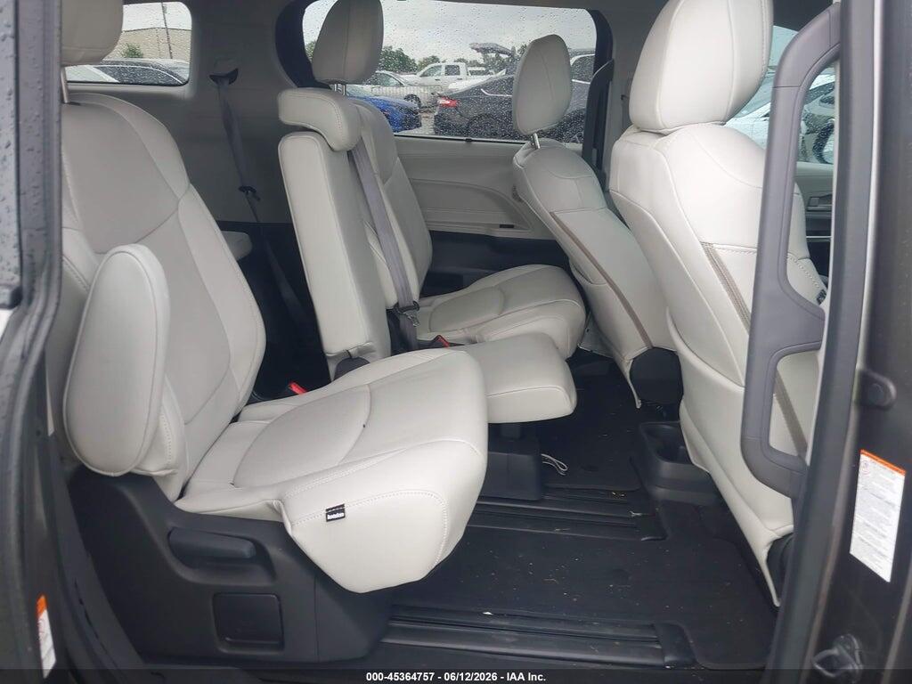 5TDKRKEC2PS179940 2023 TOYOTA SIENNA photo no. 8