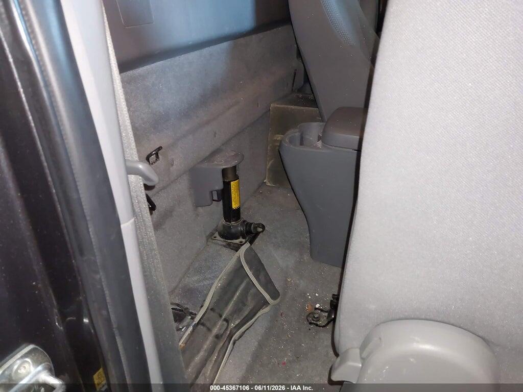 5TFPX4EN5BX003556 2011 TOYOTA TACOMA photo no. 8
