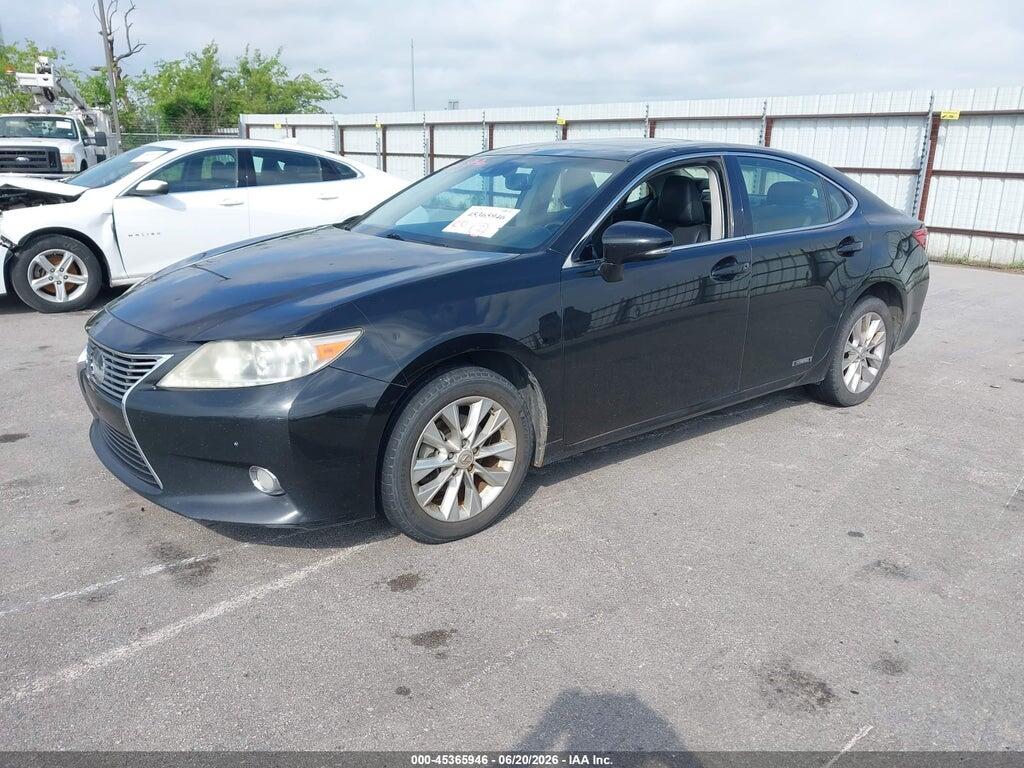 JTHBW1GG2D2017407 2013 LEXUS ES 300H photo no. 2