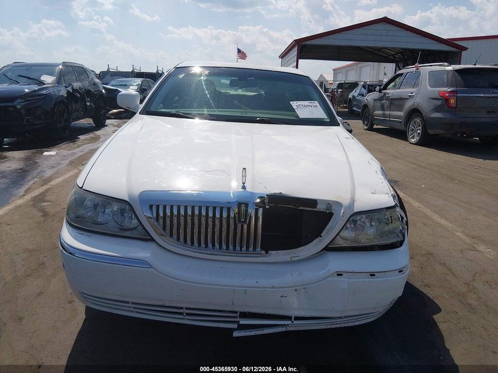 2LNHM82VX9X612523 2009 LINCOLN TOWN CAR photo no. 12