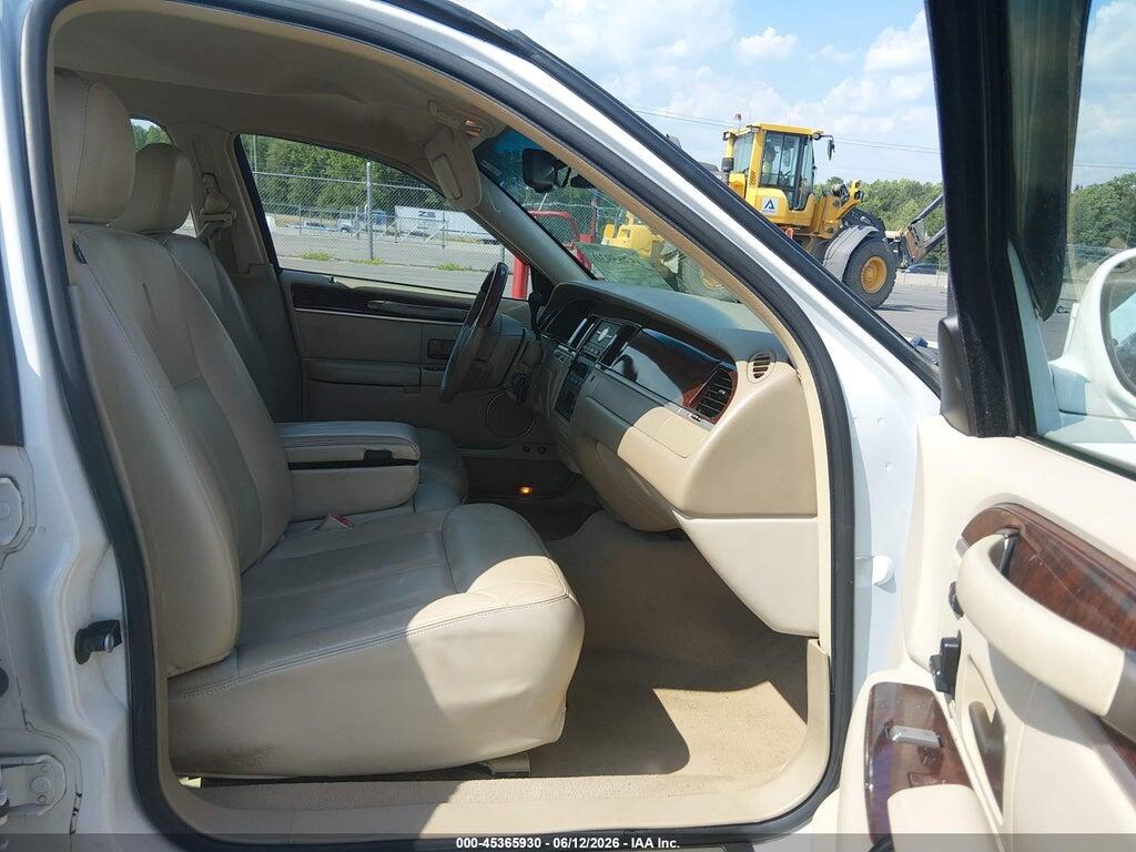 2LNHM82VX9X612523 2009 LINCOLN TOWN CAR photo no. 5
