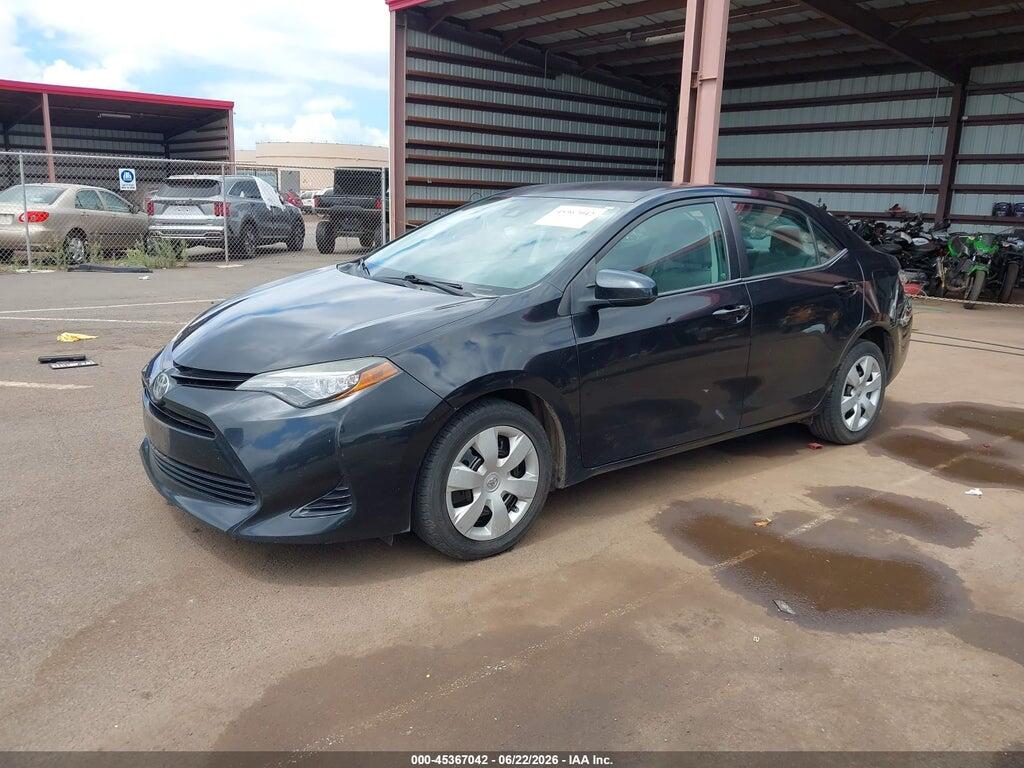 5YFBURHE6HP643049 2017 TOYOTA COROLLA photo no. 2