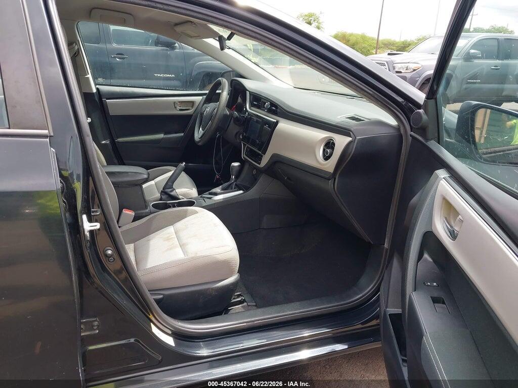 5YFBURHE6HP643049 2017 TOYOTA COROLLA photo no. 5
