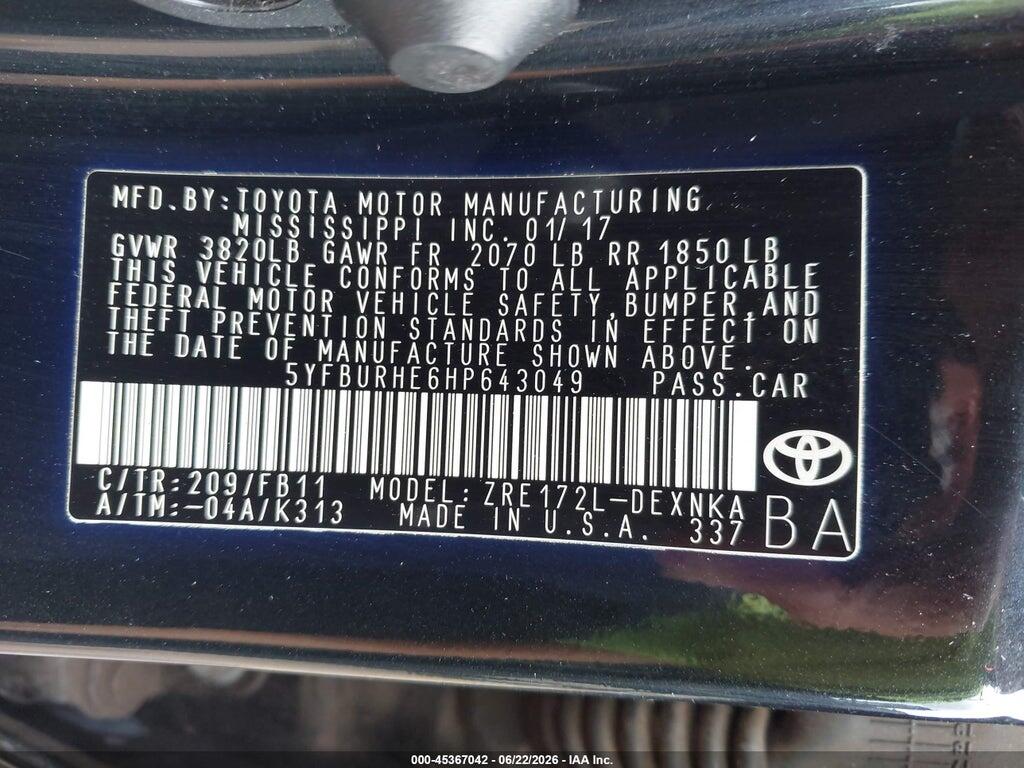 5YFBURHE6HP643049 2017 TOYOTA COROLLA photo no. 9