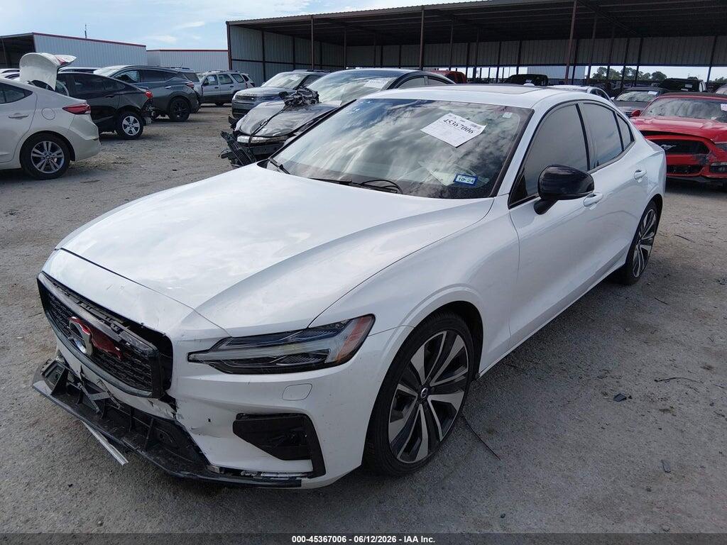 7JRL12FZ6NG175669 2022 VOLVO S60 photo no. 2