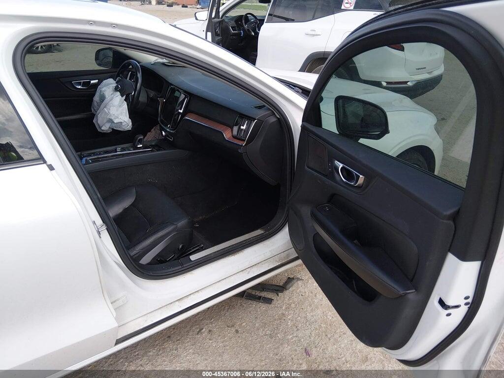 7JRL12FZ6NG175669 2022 VOLVO S60 photo no. 5