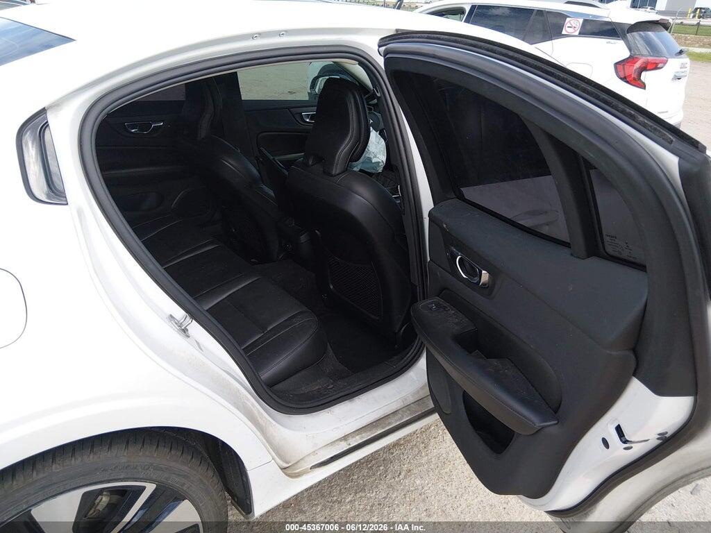 7JRL12FZ6NG175669 2022 VOLVO S60 photo no. 8