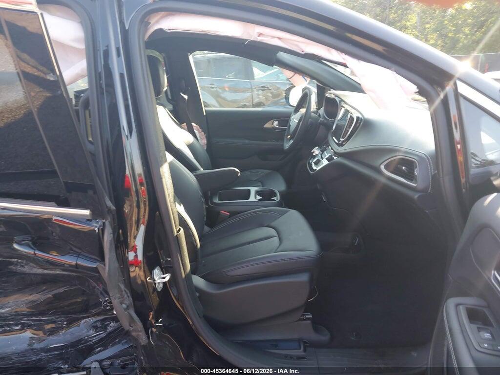 2C4RC1BG7TR153130 2026 CHRYSLER PACIFICA photo no. 5