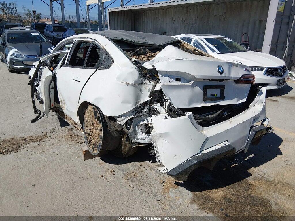 WBS83FK08SCU42609 2025 BMW M5 photo no. 3